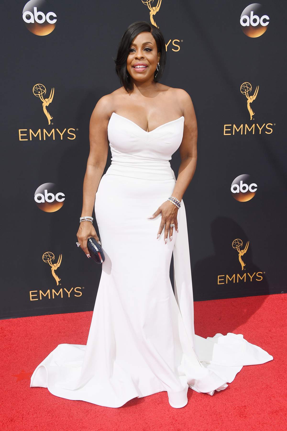 Emmys 2016 red carpet: A full recap of the night’s best and worst fashion - image