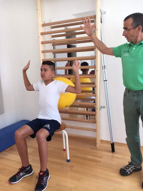 Saskatoon family travels overseas for modern back brace option for son - image