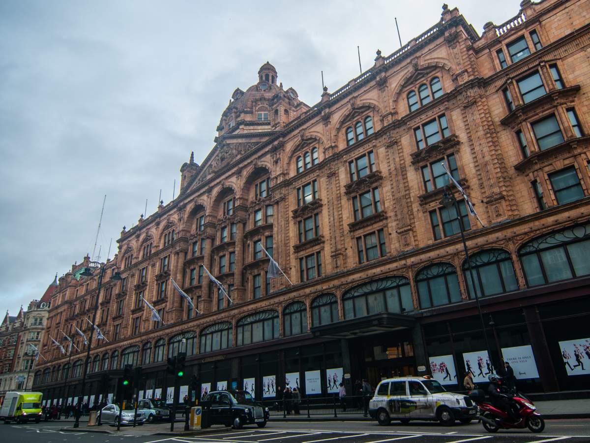 The top 5 UK websites to shop as the British pound plunges - image
