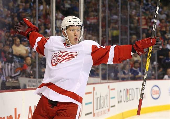 ANALYSIS: Breaking down the competition for the final 4 forward spots on the Jets roster - image