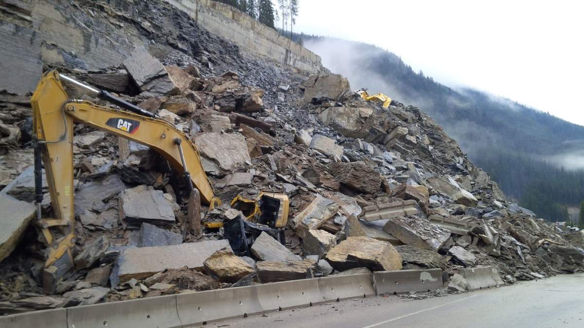 2 rushed to hospital after rockslide near Field, BC, Highway 1 remains ‘impassable’ - image