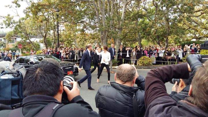 Prince William and Kate arrive at the Cridge Centre for the Family in Victoria on Day 8 of the Royal Visit to Canada, Oct. 1, 2016.