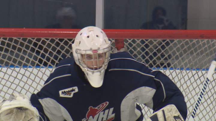 CHL names Saskatoon Blades goalie Logan Flodell goaltender of the week after he made 65 saves in two games.
