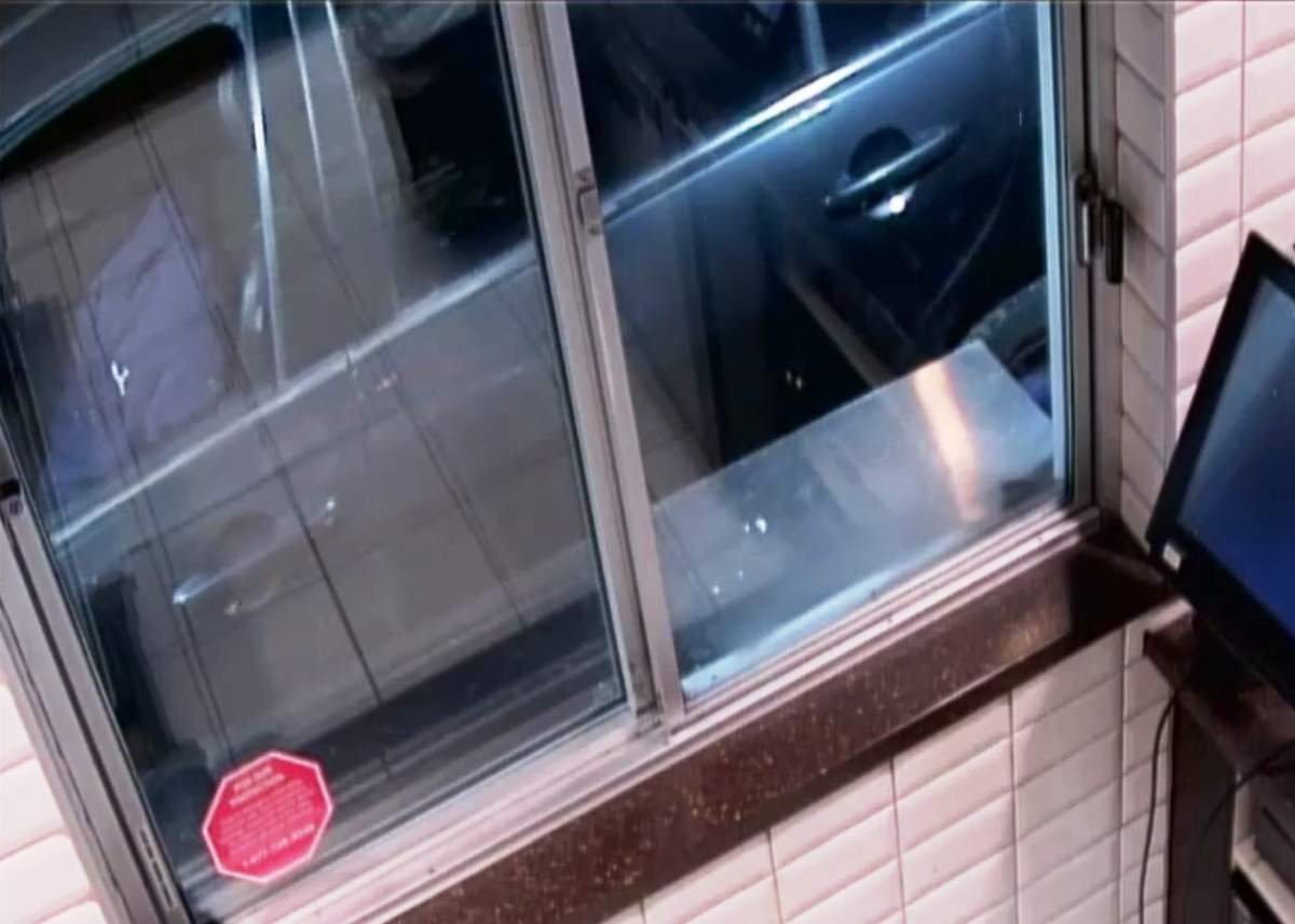 Armed robbery at Starbucks drive-thru in southern Alberta - image