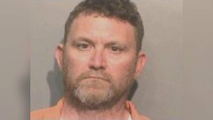 Suspect captured in fatal ambush-style attacks on 2 Iowa police officers - image
