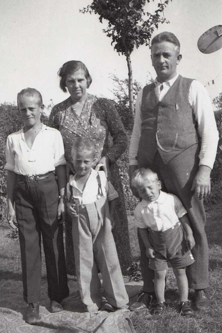 Linda Olsen’s father (youngest on the right) and his family in Denmark. Years later, her dad learned his older brother (on the left) was part of the Danish underground resistance movement.