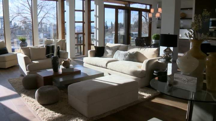 Luxury home for sale in Calgary – November 2016.