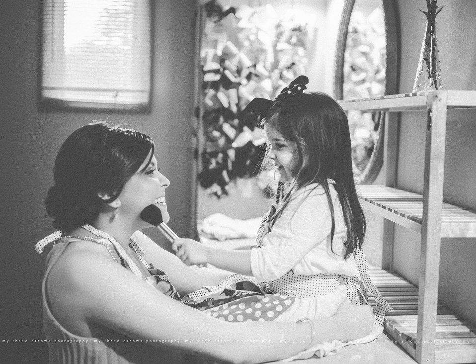 Girl wears late mother’s wedding dress, fulfilling her last wish - image