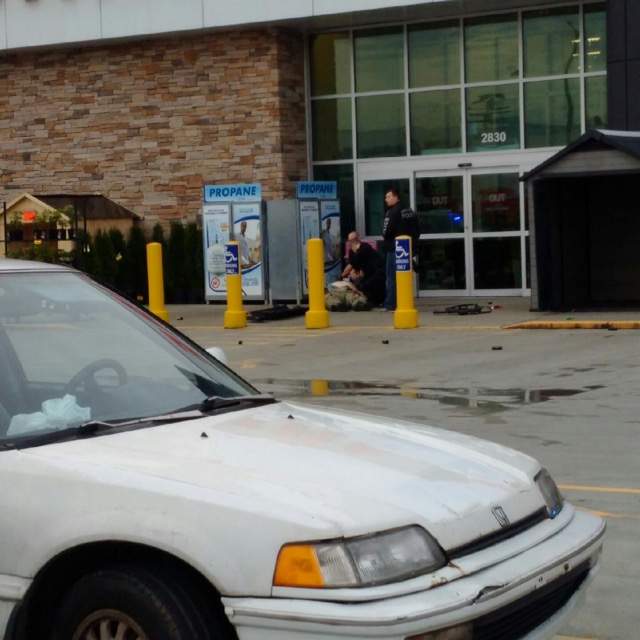 One dead, two injured after stabbing at Vancouver Canadian Tire - image