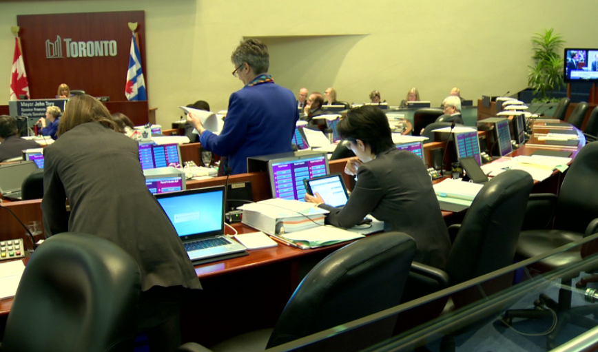 Toronto city council votes to approve the next phase of SmartTrack on Nov. 8, 2016.