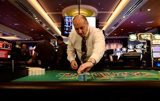 A new online survey shows a majority of Londoners are in support of expanded gaming.