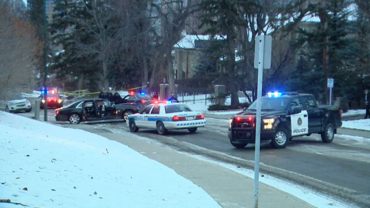 Calgary police investigate a shooting in the 2200 block of 7 Street S.W. on Monday, Dec. 19, 2016.