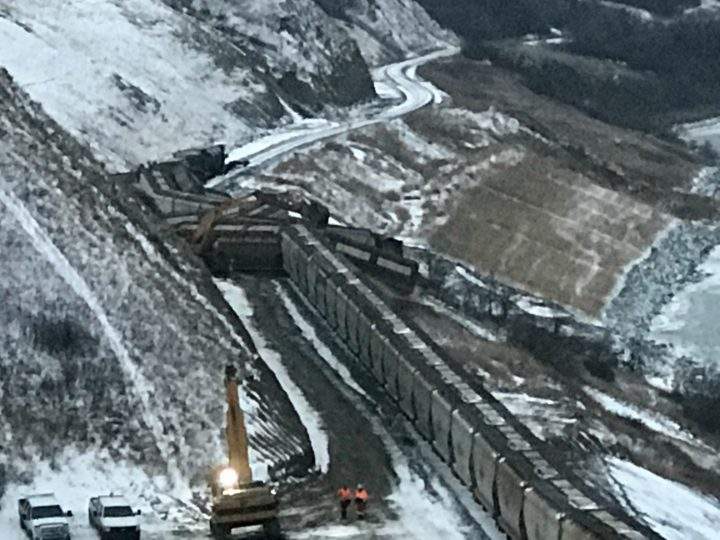 Train carrying potash derails near Craven, Sask. - image