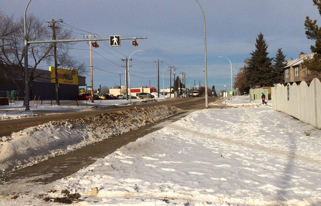 Edmonton police were called to investigate after shots were fired during a gun battle near 116 Avenue and 34 Street in the Rundle Heights neighbourhood in northeast Edmonton. January 14, 2016. 