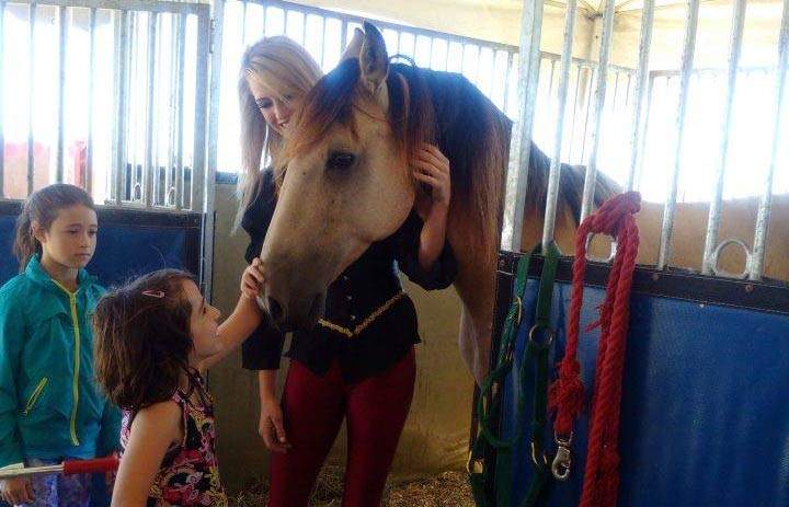 Saskatchewan girl to take life-changing trip to Shriners Hospital for Children - image