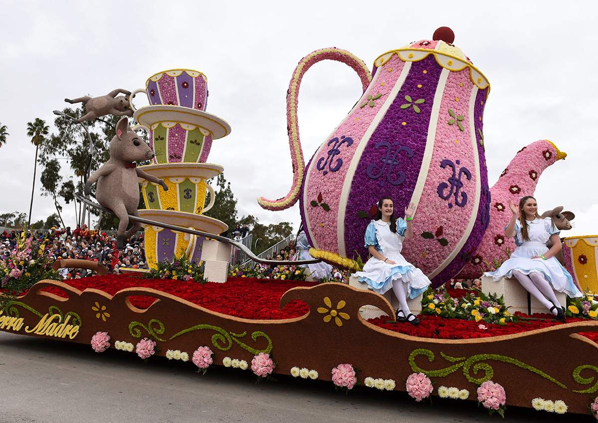 The Sierra Madre Rose Float Association float The Cat’s Away, winner of the Mayors’ Trophy for most outstanding city entry – national or international rolls along the 128th Rose Parade in Pasadena, Calif., Monday, Jan. 2, 2017. (AP Photo/Michael Owen Baker)