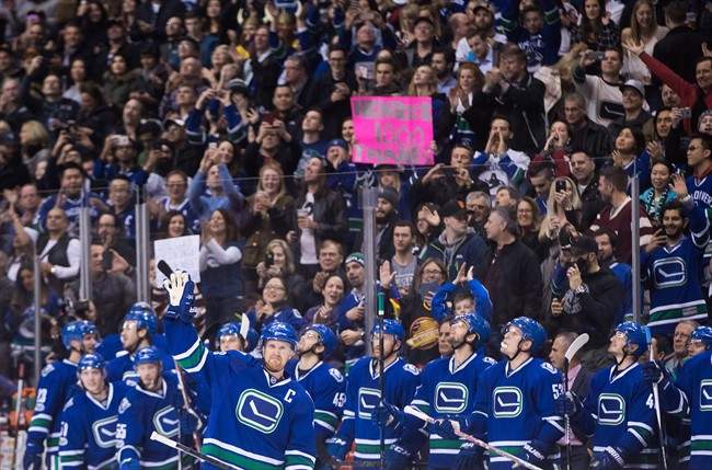 Henrik Sedin records 1,000th NHL point - image