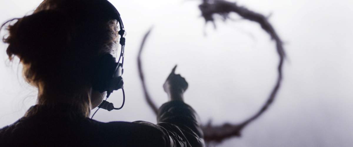 ‘Arrival’ film production designer on creating circular, smoky alien language - image