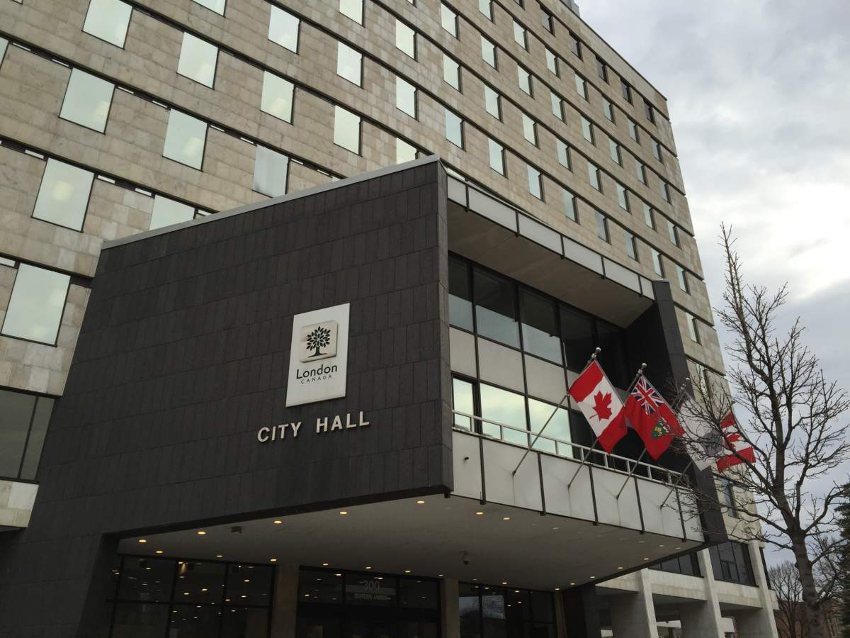 London councillors have asked city staff to prepare a draft bylaw regulating tow truck drivers.