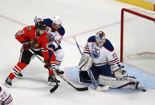Talbot leads Oilers past Blackhawks 3-1 - image