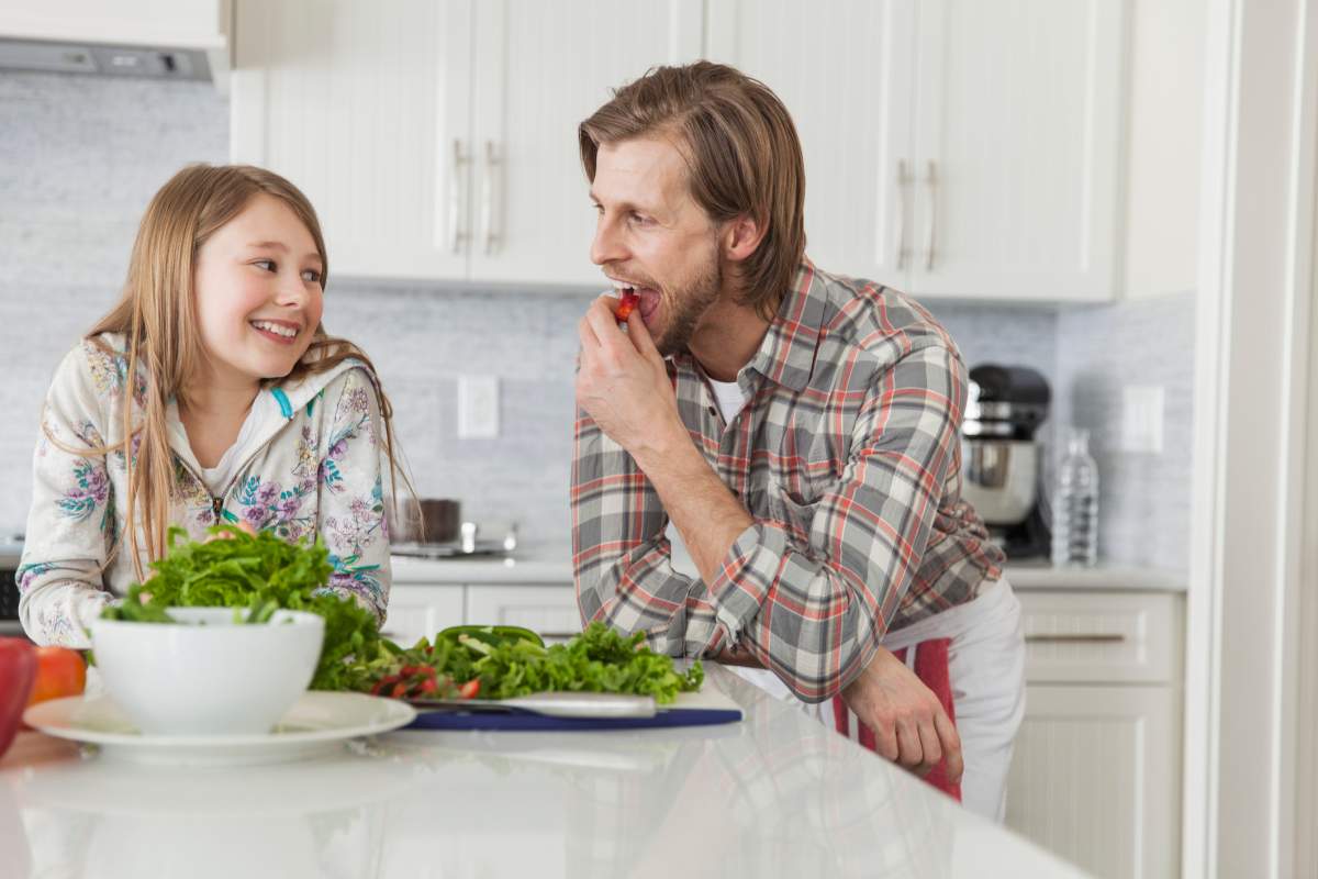 In 2014, only 39.5 per cent of Canadians over the age of 12 reported eating five or more servings of fruits and vegetables a day, Statistics Canada reports.