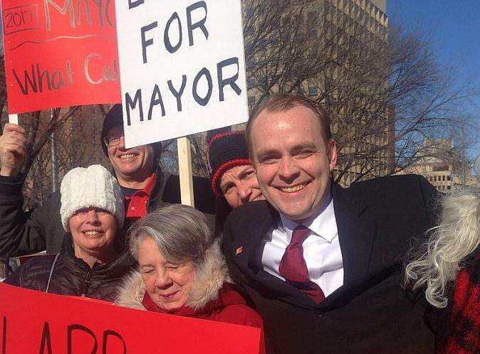 David Lapp announces he is running for mayor of Calgary in 2017. 