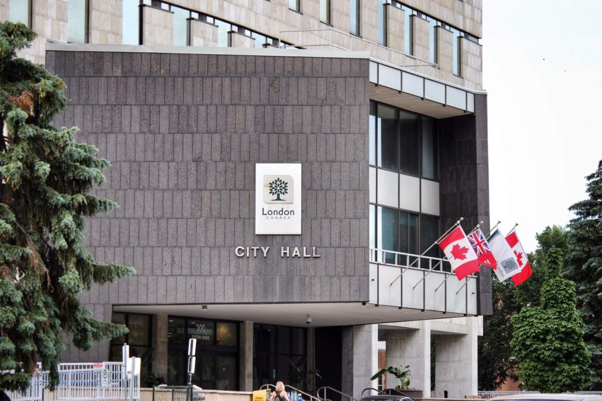 The fate of London's bus rapid transit plan hangs in the balance of two meetings at city hall this week.