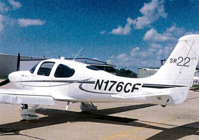 A Cirrus SR22 single-engine plane.