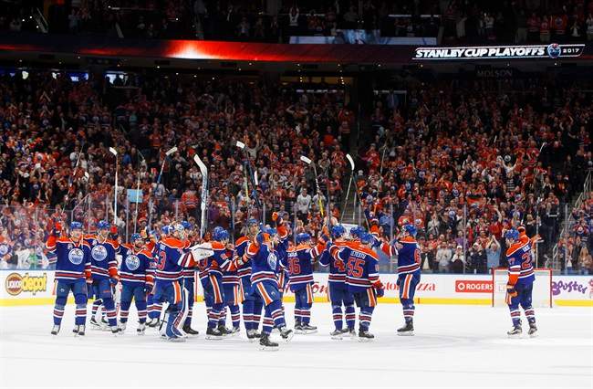 Edmonton Oilers celebrate the win over the Los Angeles Kings following third period NHL action in Edmonton, Alta., on Tuesday, March 28, 2017. 