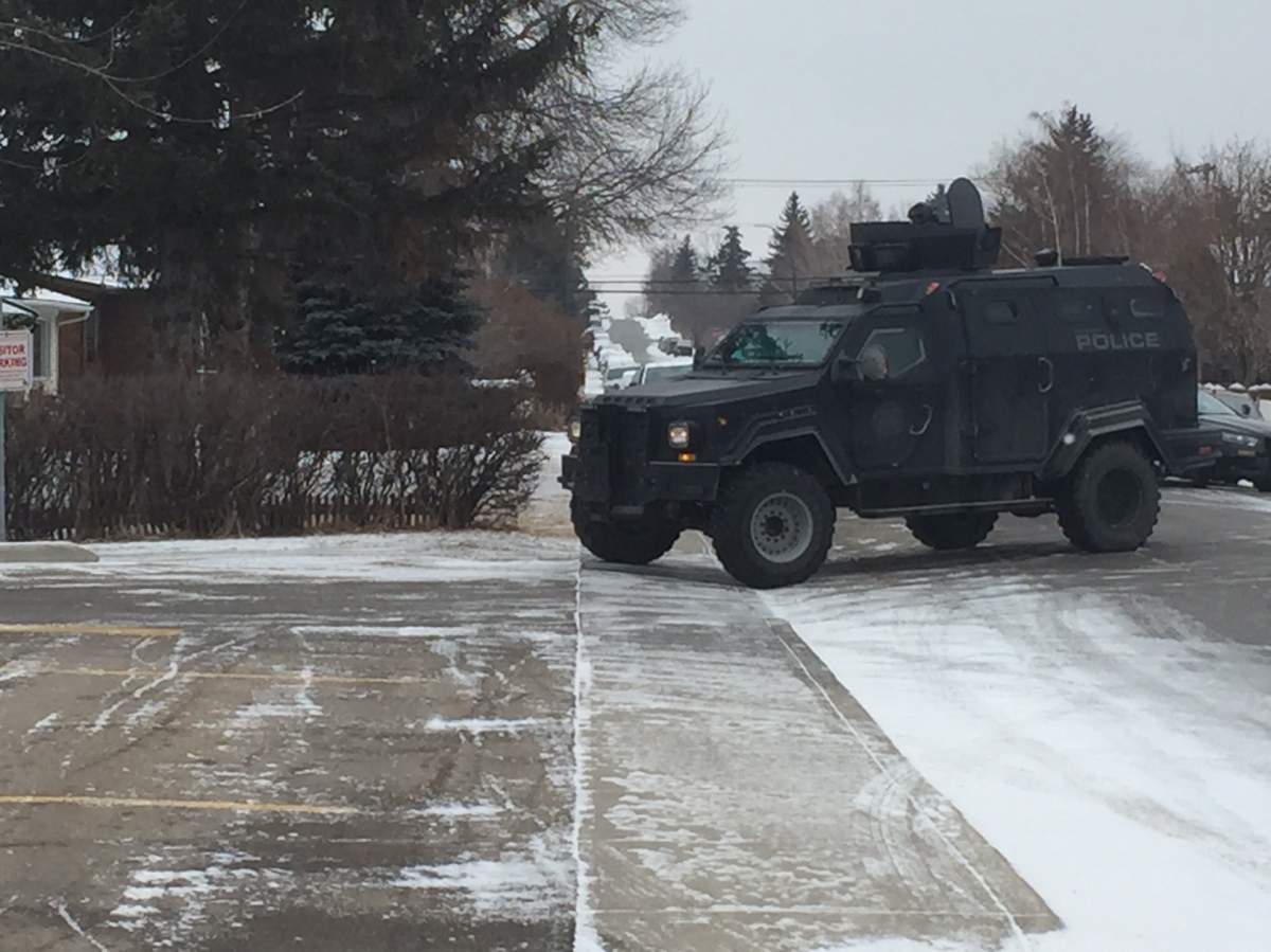 Calgary police investigate alleged abduction of woman - image