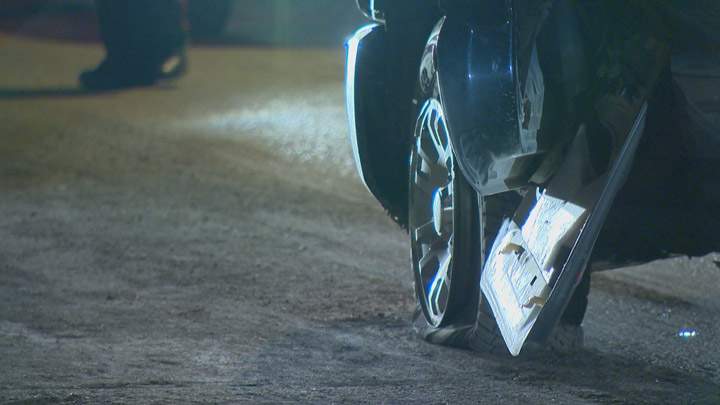 Stolen truck chase ends in Saskatoon’s City Park neighbourhood - image