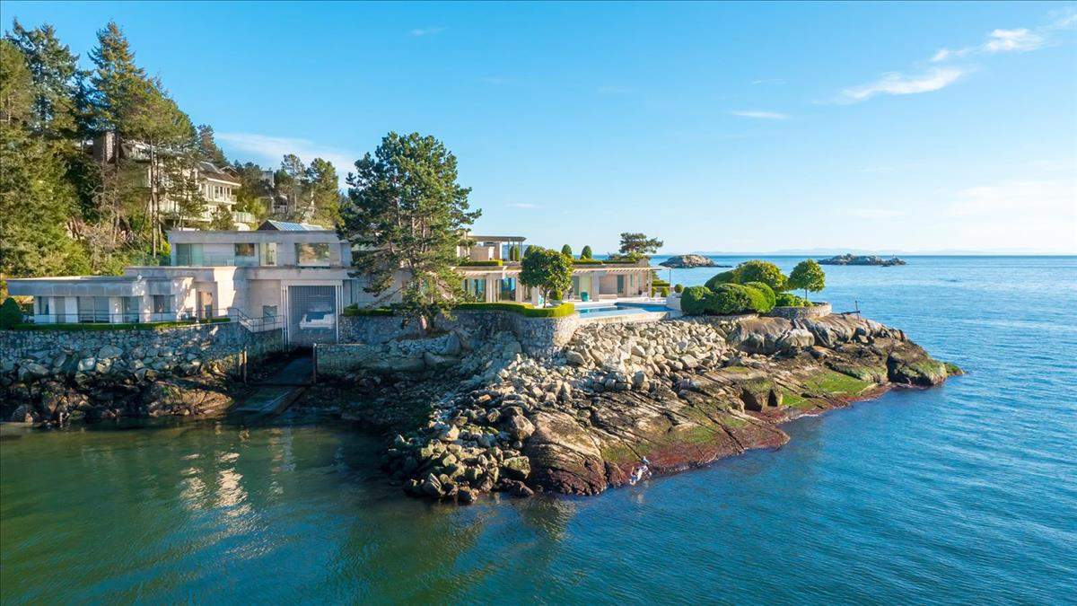 5365 Seaside Place, West Vancouver, B.C.
