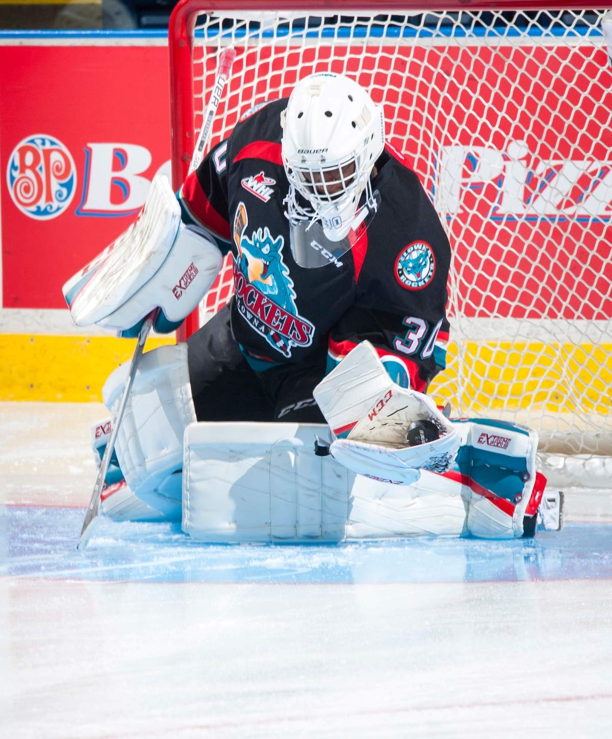 Michael Herringer stopped 12 shots as the Rockets outshot the Thunderbirds 35-14. 
