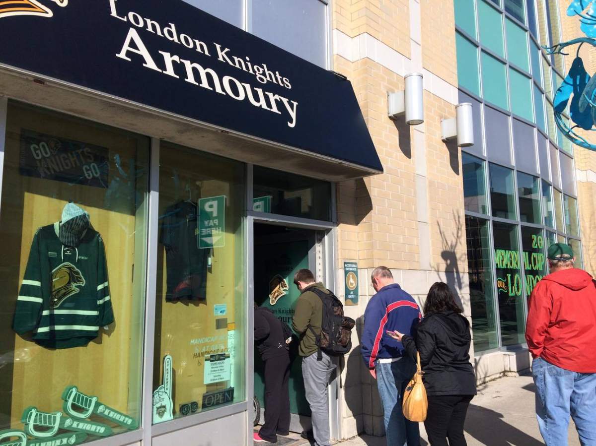 London Knights fans line-up for playoff tickets ahead of conference semi-finals - image