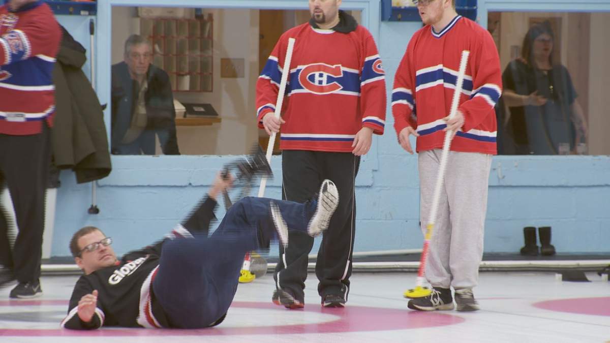 Global’s Billy Shields learns the ropes at the Kurling for Kids Tournament in Lachine. Saturday, April 1, 2017.