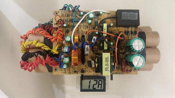 A photograph of a 'mock IED' discovered at Toronto Pearson Airport on April 6, 2017.