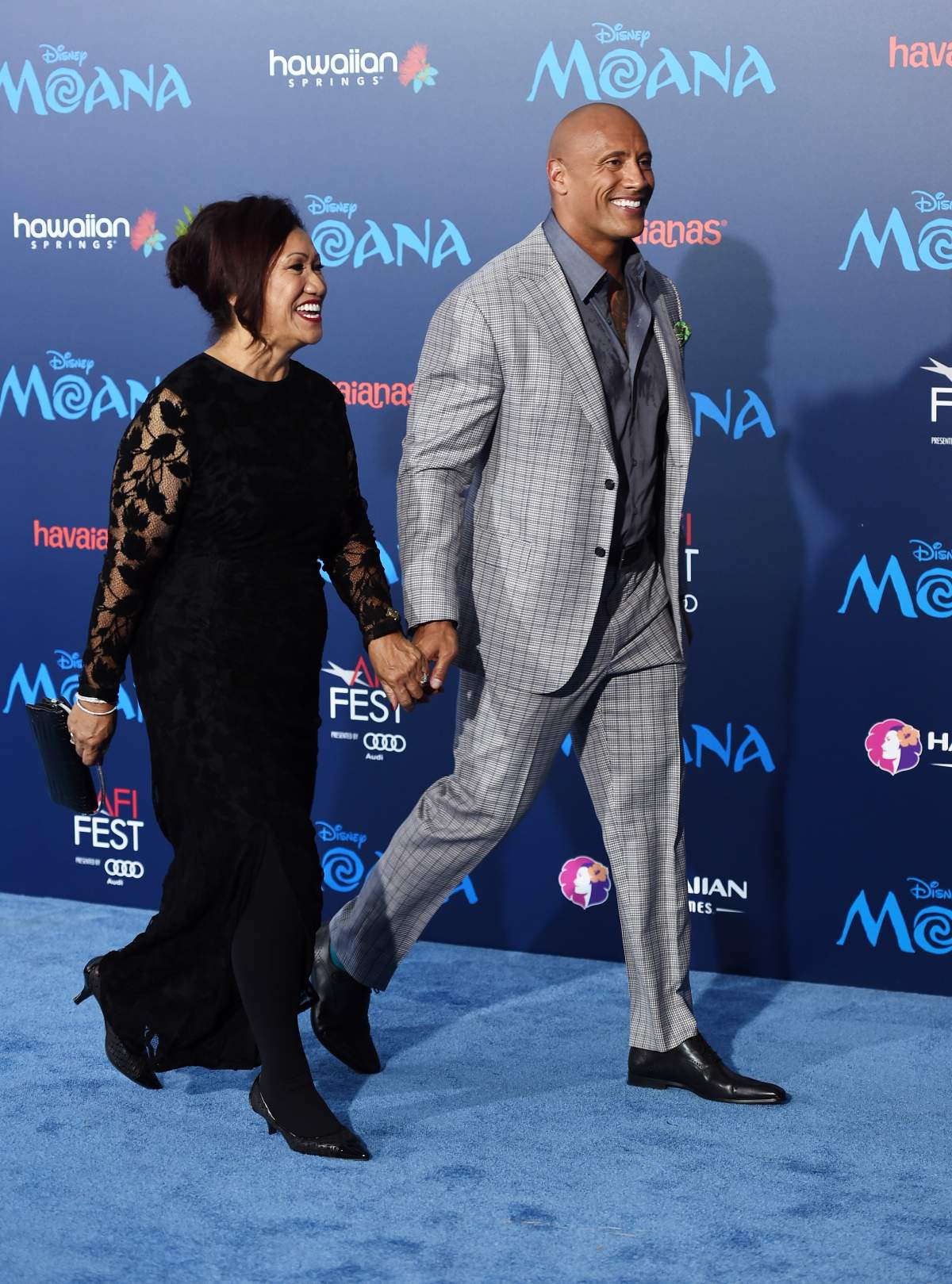 Mother’s Day in Hollywood: The biggest mama’s boys (and girls) - image