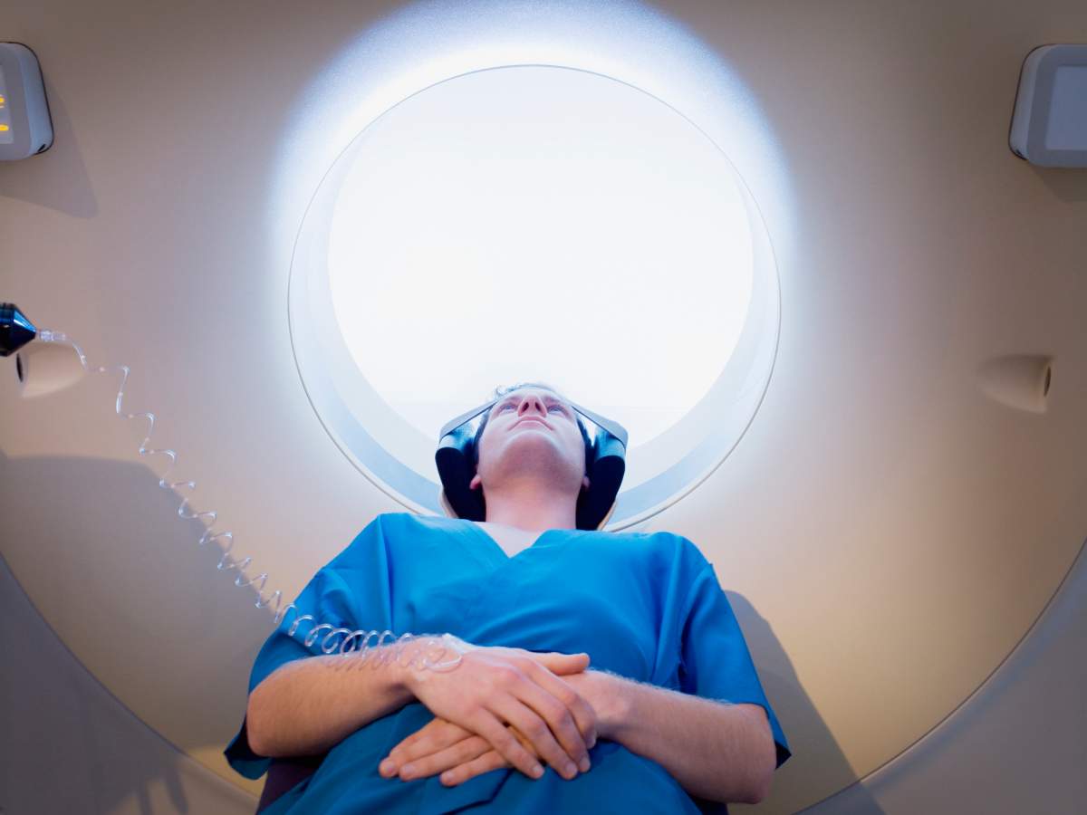 Quebec's health minister came under fire on Thursday after media revealed MRI and CT scan machines are widely underused in hospitals, despite long waiting lists.