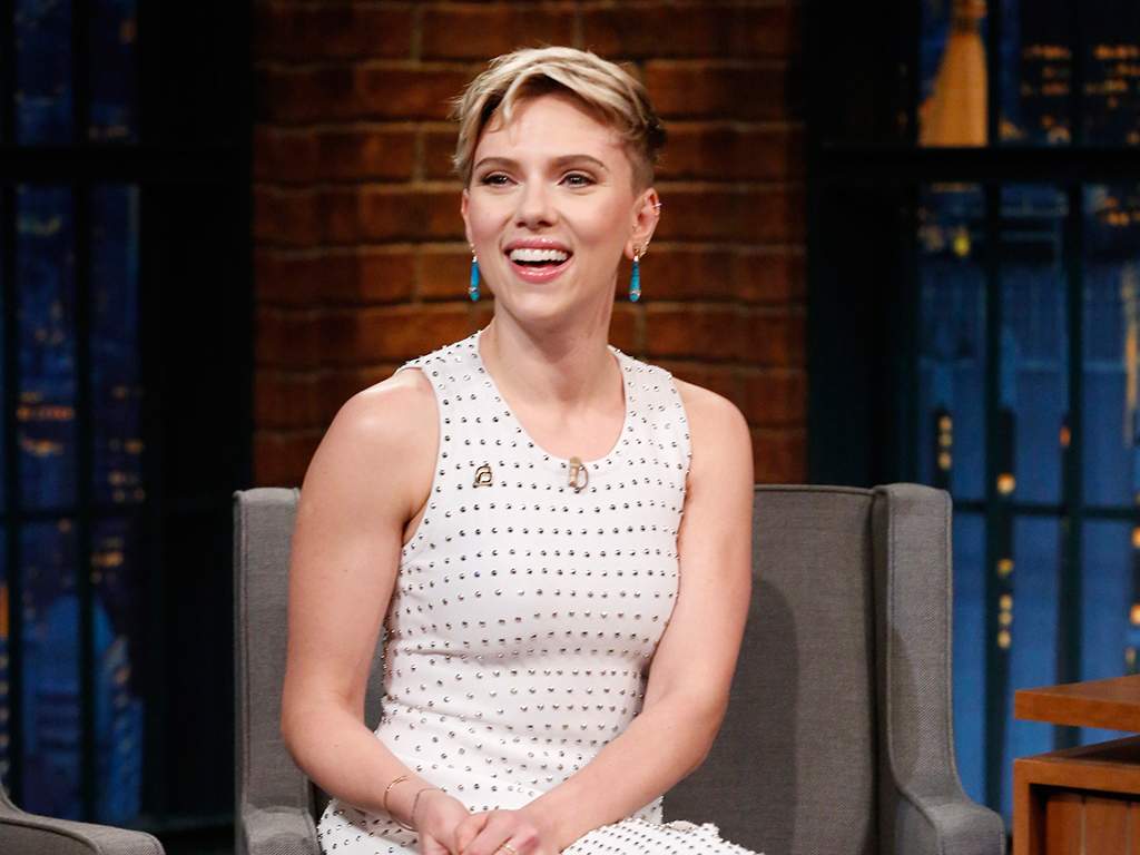 scarjo grandma twin