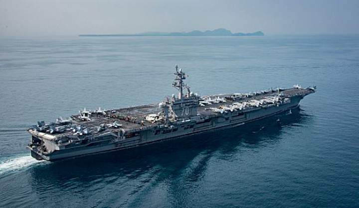 The aircraft carrier USS Carl Vinson transits the Sunda Strait, April 15, 2017.