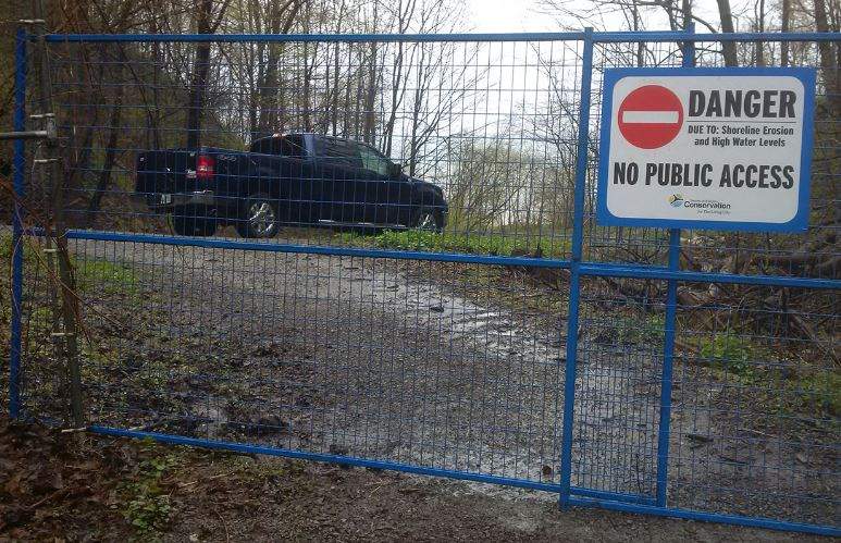 The TRCA and City of Toronto have blocked access in certain areas at the Scarborough Bluffs due to landslides.