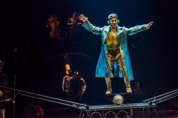 Still image from Cirque du Soleil's Kurios - Cabinet des Curiosites.