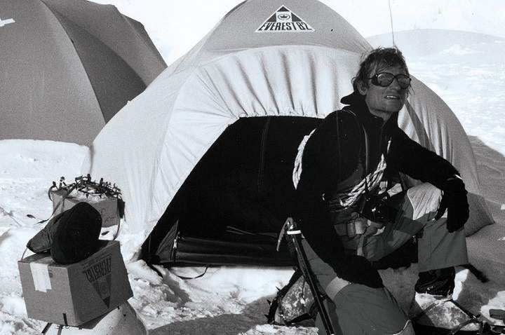 Canadian Laurie Skreslet on Everest in 1982.