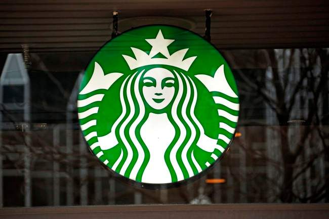 Starbucks has promised to offer equal pay to its workers.