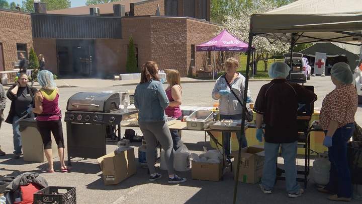 Preparations underway at the community picnic in Pierrefonds. Saturday, May 20, 2017.