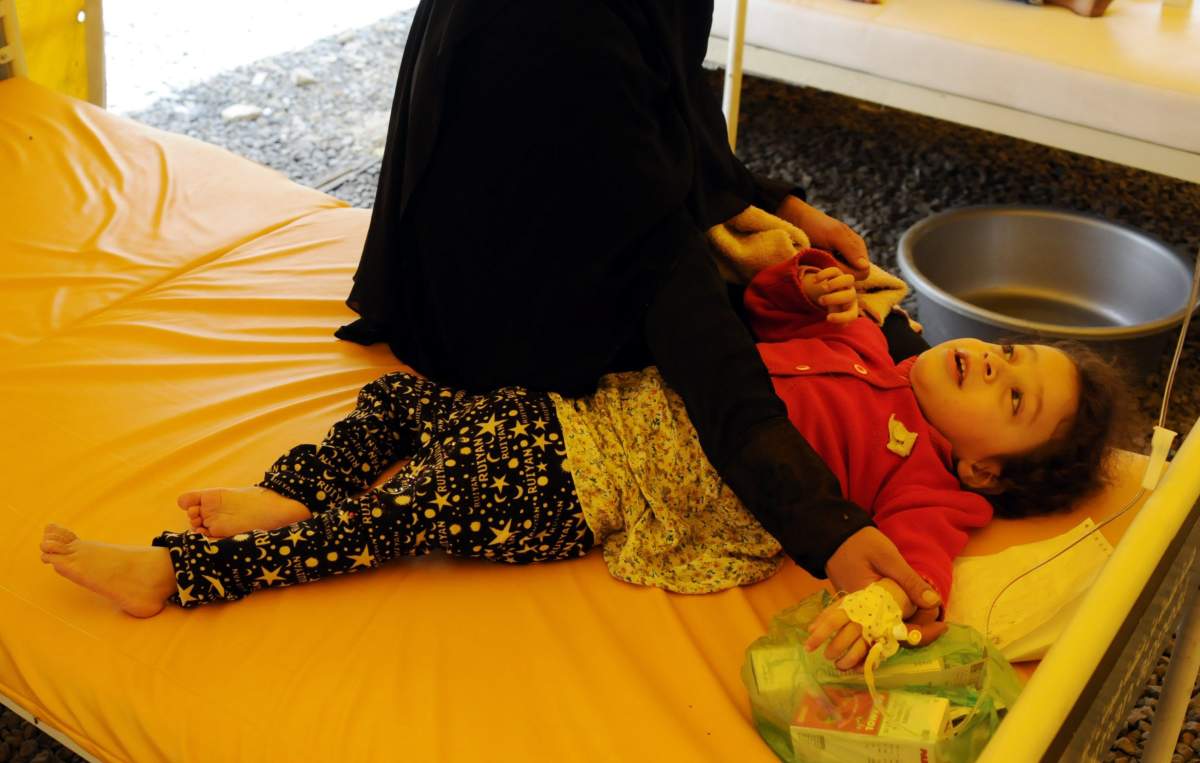 A cholera-infected Yemeni child receives treatment at a hospital amid a serious cholera outbreak in Sana'a, Yemen, 06 June 2017. According to the World Health Organization, more than 86,422 suspected cases of cholera have been reported in war-torn Yemen with 728 associated deaths since the end of April.  