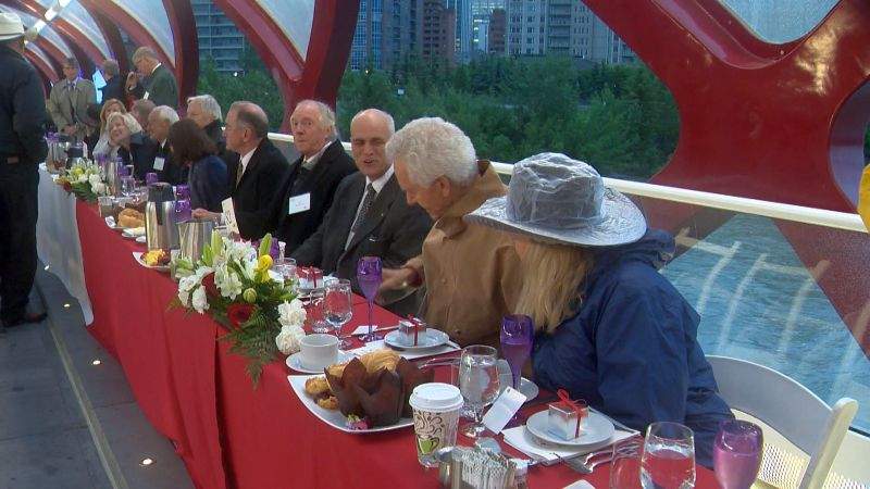 Breakfast on the Bridge