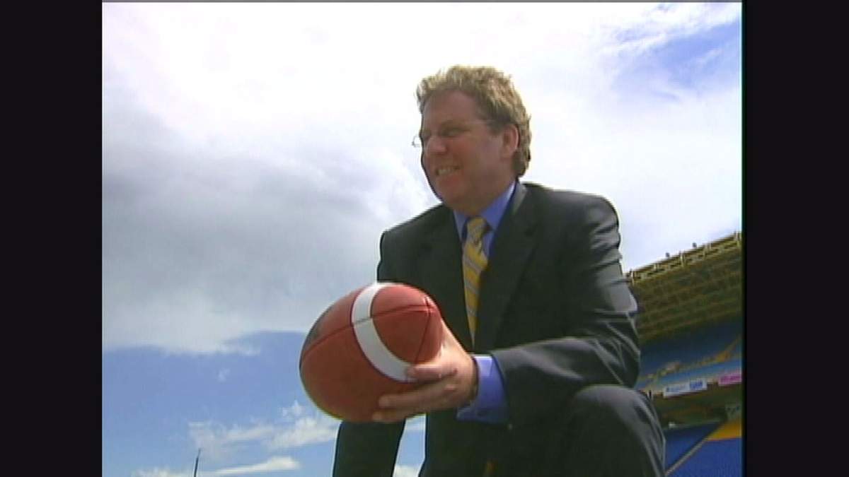 David Asper was inducted into the Blue Bombers Hall of Fame in 2017.