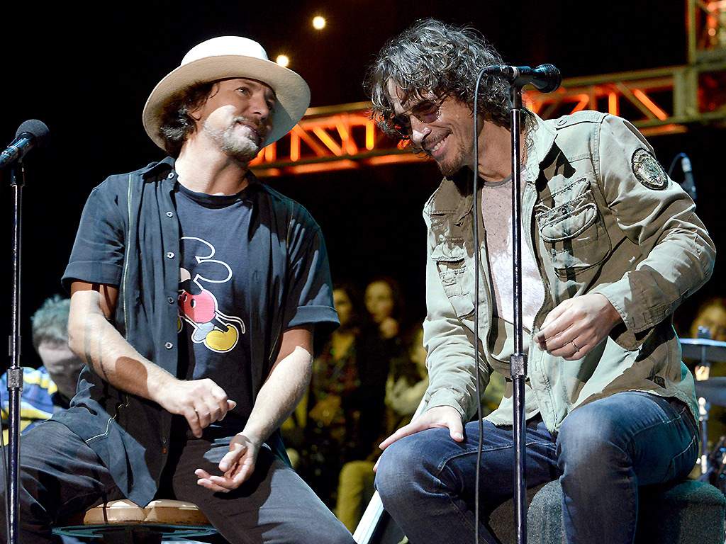 Eddie Vedder, Chris Cornell