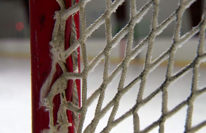 Hockey association says that, starting in the 2018-19 season, girls under 17 who live outside Regina and Saskatoon won't be allowed to play for teams in those cities.